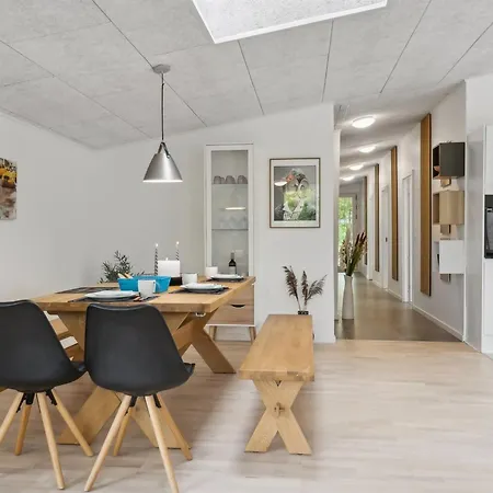 Odsten - 800m From The Sea By Interhome Hals